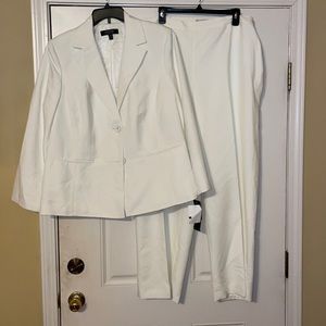 COPY - Kasper Two piece (size 18W jacket and size 20W pants)